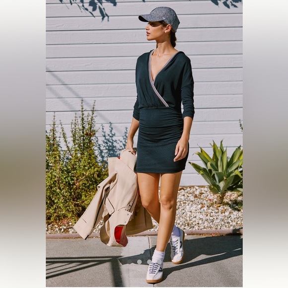 Anthropologie Long-Sleeve Ruched Hoodie Mini Dress Size xxs New Daily Practice - Picture 1 of 7